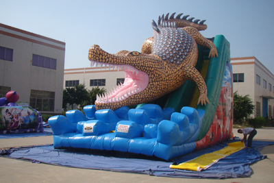 inflatable crocodile slide