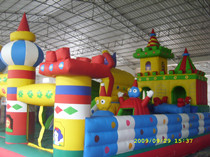 Inflatable amusement park