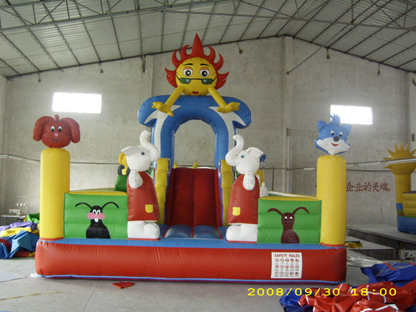 Inflatable amusement park