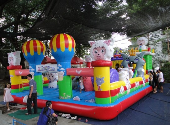 inflatable commercial park