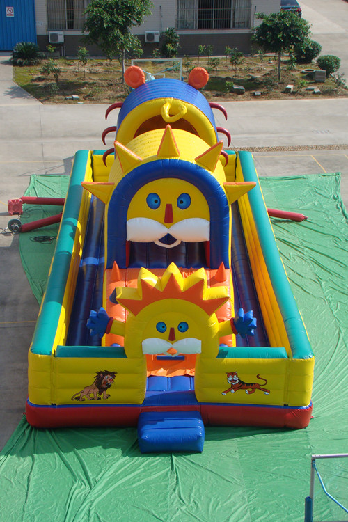 Inflatable amusement park