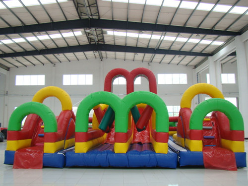 Inflatable amusement park