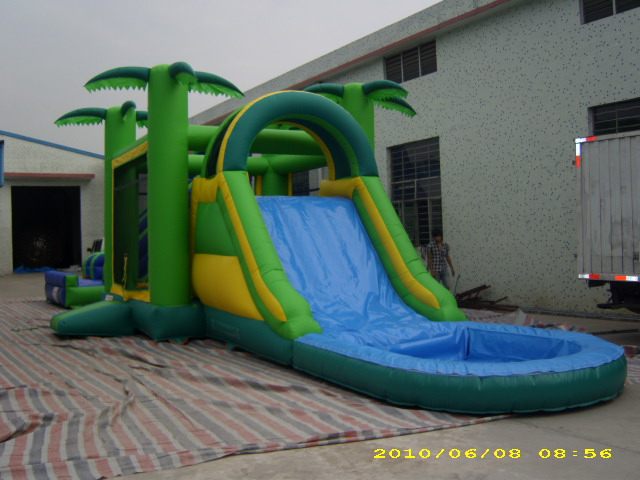 Inflatable water slide